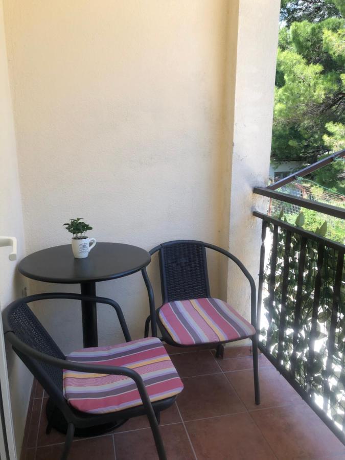 Apartmani Lisicina Omiš Eksteriør bilde