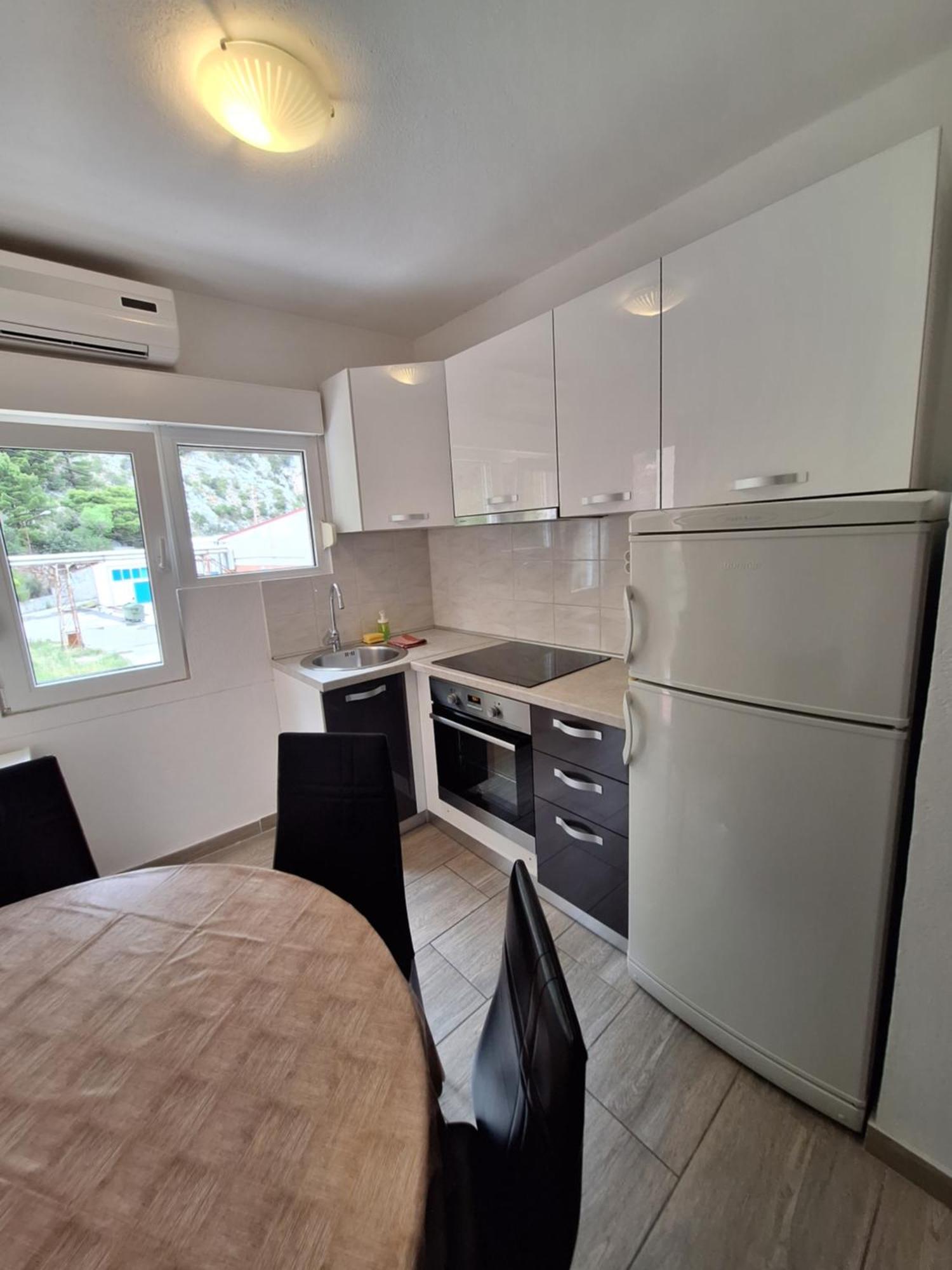 Apartmani Lisicina Omiš Eksteriør bilde