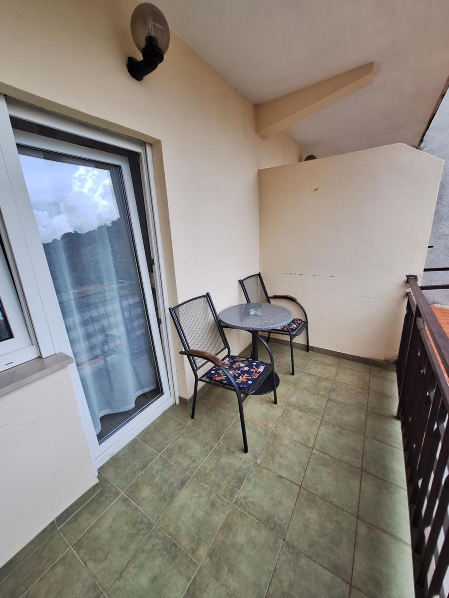 Apartmani Lisicina Omiš Eksteriør bilde